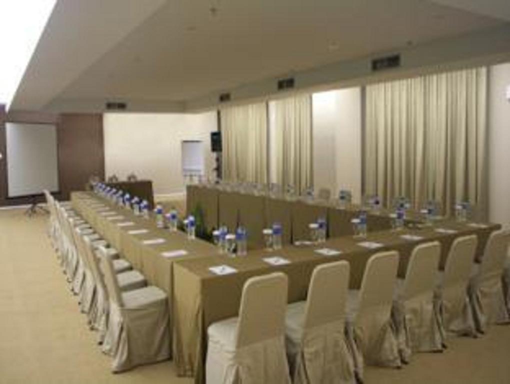 Dafam Hotel 3*